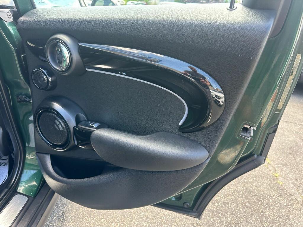 MINI HARDTOP 4 DOOR 2016 MINI HARDTOP 4 DOOR WMWXU3C52G2D27798