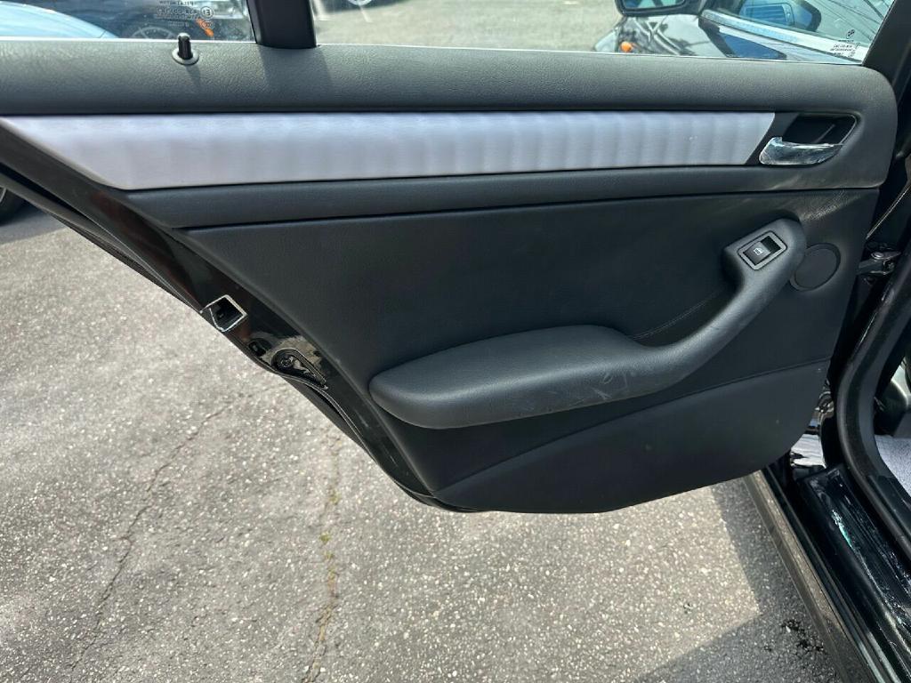 BMW 3 SERIES 2005 BMW 3 SERIES WBAEV53425KM42046