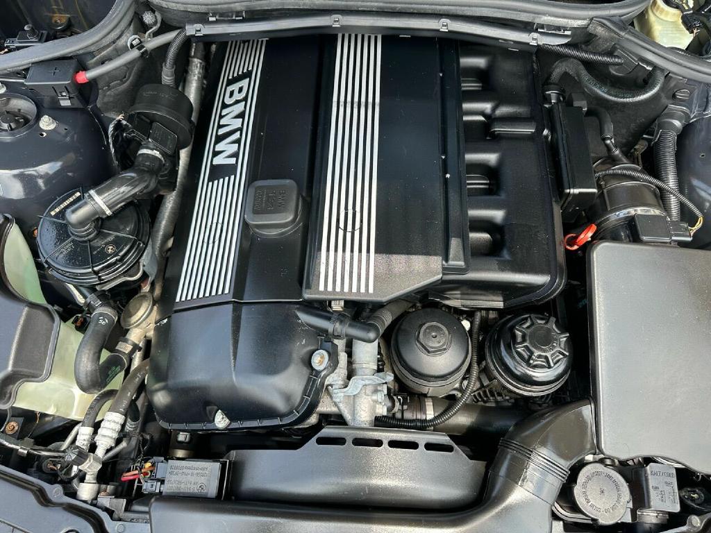 BMW 3 SERIES 2005 BMW 3 SERIES WBAEV53425KM42046