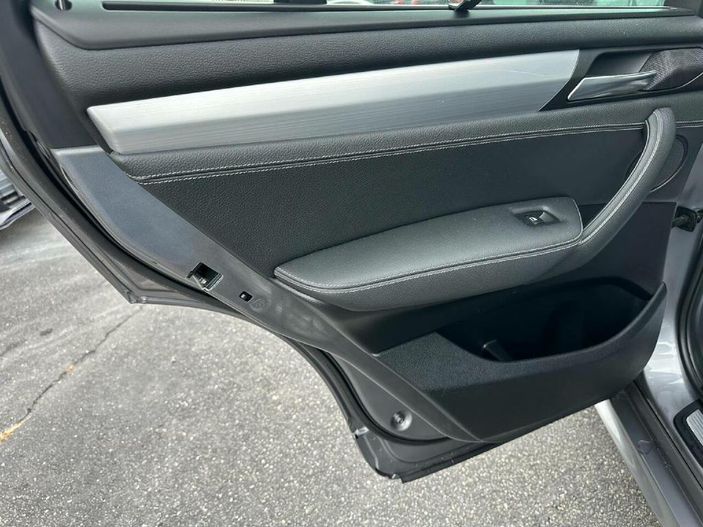 BMW X3 2011 BMW X3 5UXWX7C54BL732475