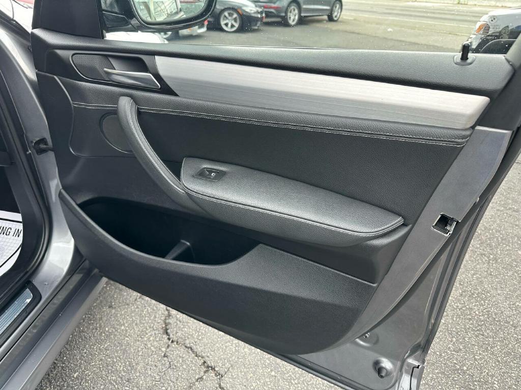 BMW X3 2011 BMW X3 5UXWX7C54BL732475