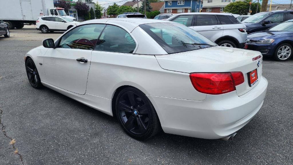 BMW 3 SERIES 2011 BMW 3 SERIES WBADW7C58BE544183