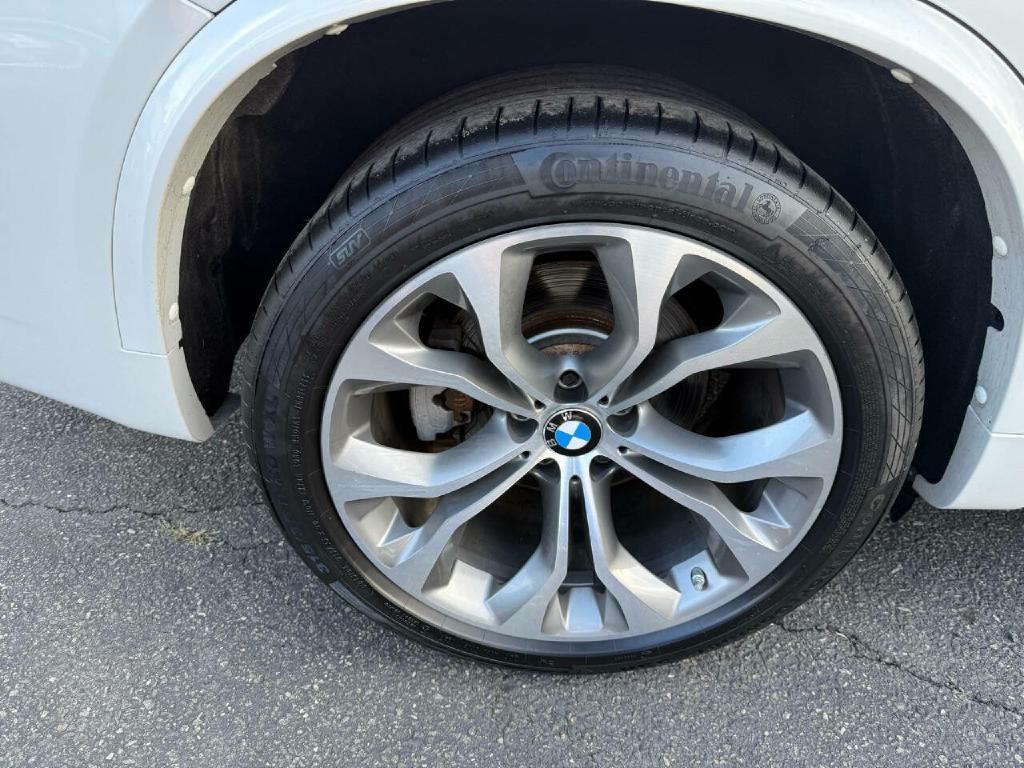 BMW X5 2014 BMW X5 5UXKR6C58E0J73182