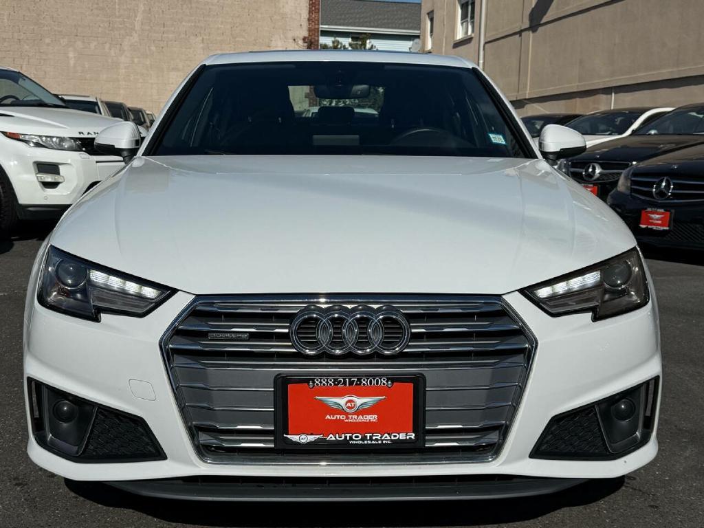 AUDI A4 2019 AUDI A4 WAUDNAF43KA023687