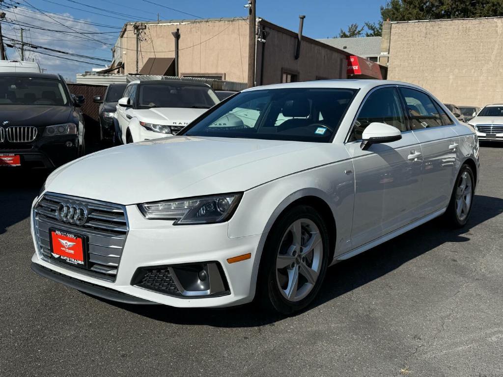 AUDI A4 2019 AUDI A4 WAUDNAF43KA023687