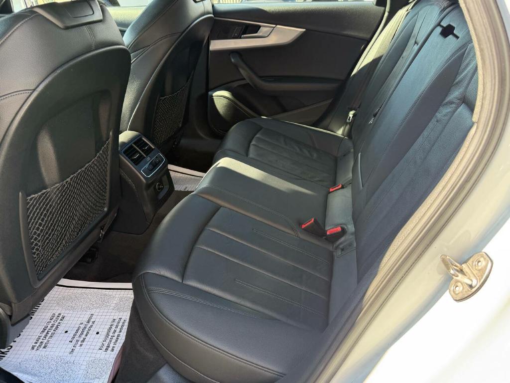 AUDI A4 2019 AUDI A4 WAUDNAF43KA023687