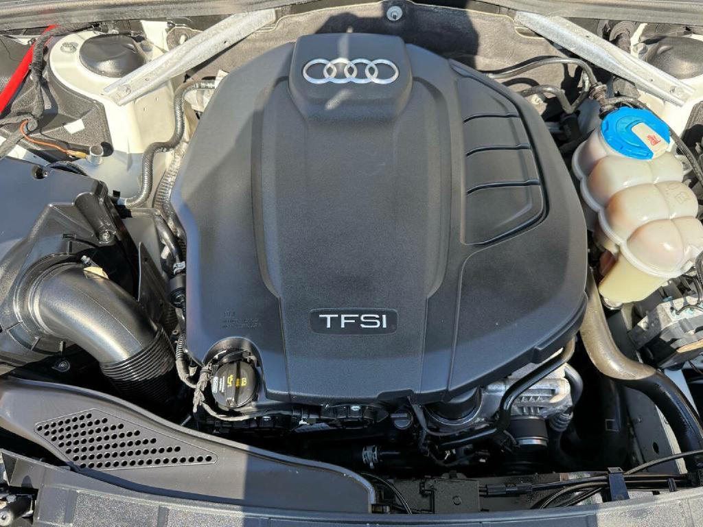 AUDI A4 2019 AUDI A4 WAUDNAF43KA023687