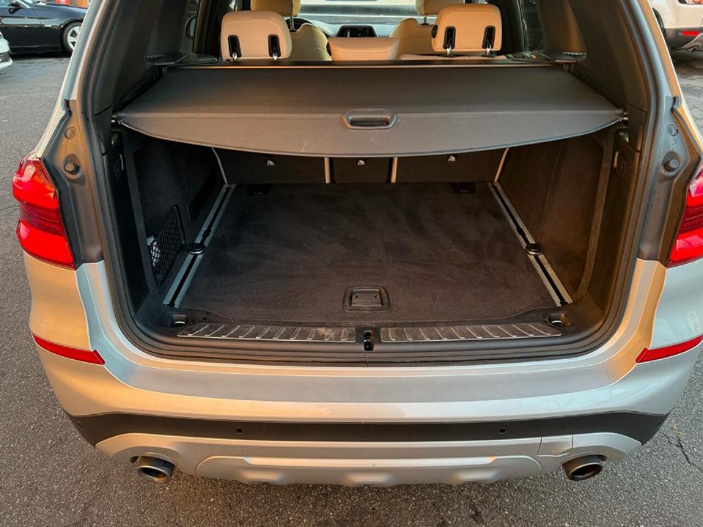 BMW X3 2019 BMW X3 5UXTR9C58KLE13821