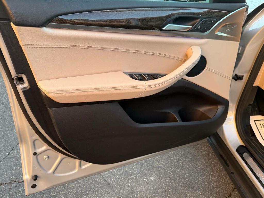 BMW X3 2019 BMW X3 5UXTR9C58KLE13821