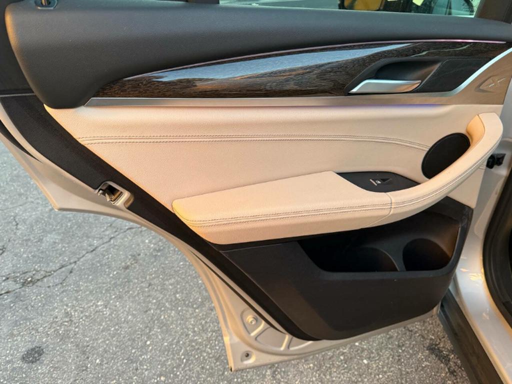 BMW X3 2019 BMW X3 5UXTR9C58KLE13821