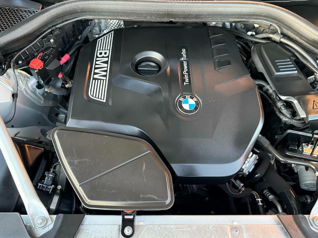 BMW X3 2019 BMW X3 5UXTR9C58KLE13821
