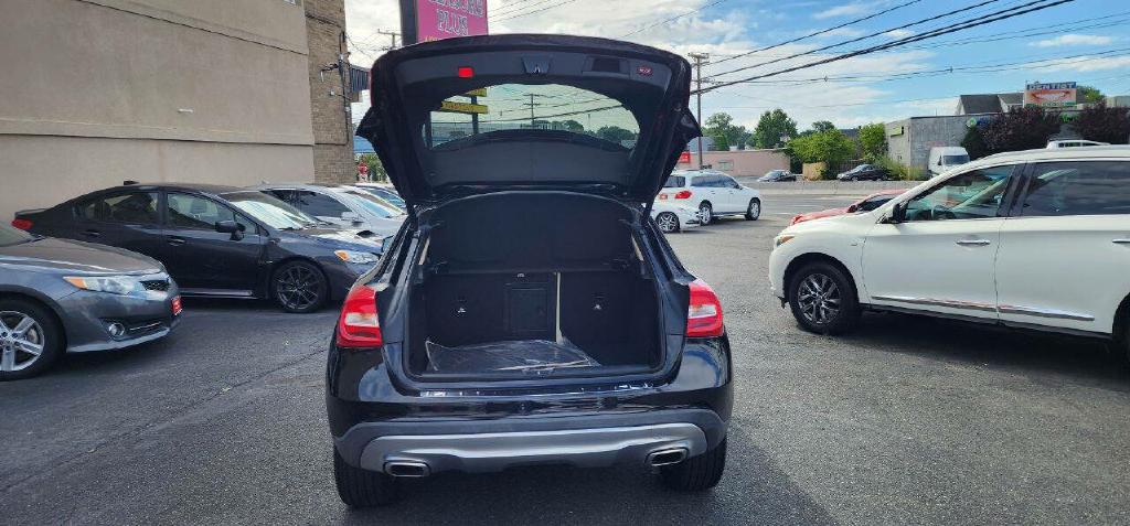 MERCEDES-BENZ GLA 2017 MERCEDES-BENZ GLA WDCTG4GB6HJ333679