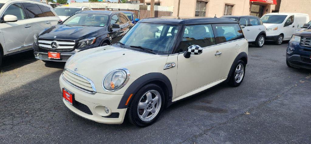 MINI COOPER CLUBMAN 2011 MINI COOPER CLUBMAN WMWZF3C51BTX82340