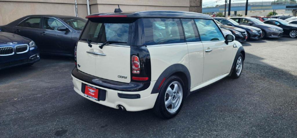 MINI COOPER CLUBMAN 2011 MINI COOPER CLUBMAN WMWZF3C51BTX82340