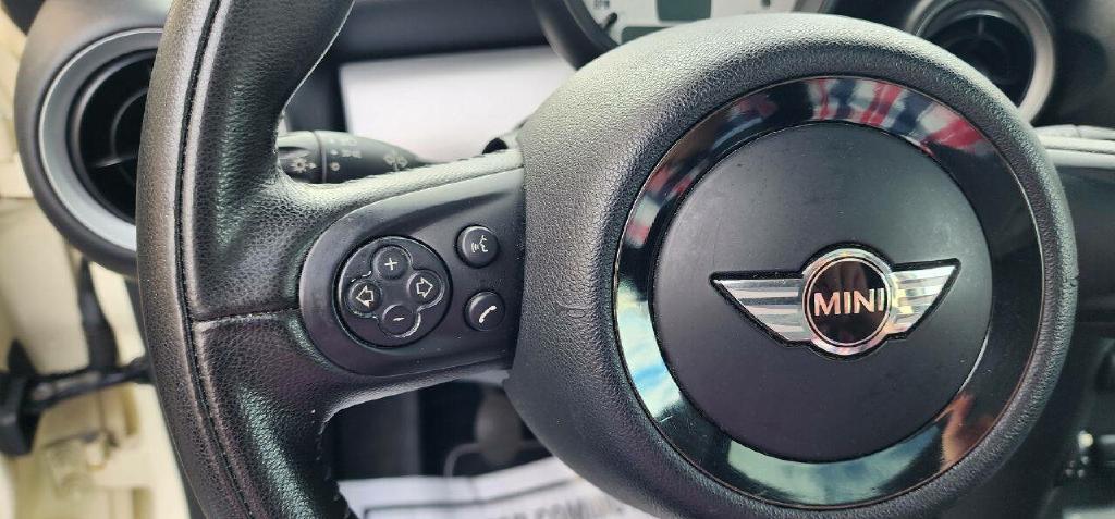 MINI COOPER CLUBMAN 2011 MINI COOPER CLUBMAN WMWZF3C51BTX82340