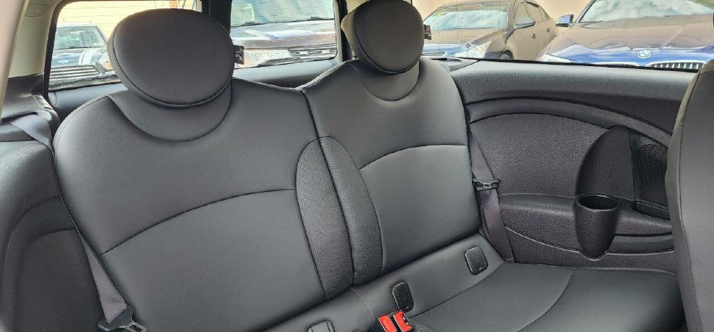 MINI COOPER CLUBMAN 2011 MINI COOPER CLUBMAN WMWZF3C51BTX82340