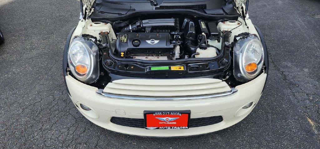 MINI COOPER CLUBMAN 2011 MINI COOPER CLUBMAN WMWZF3C51BTX82340