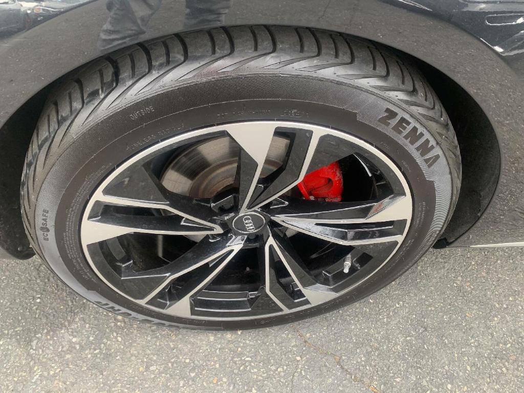AUDI A8 2013 AUDI A8 WAUAGAFD2DN013399