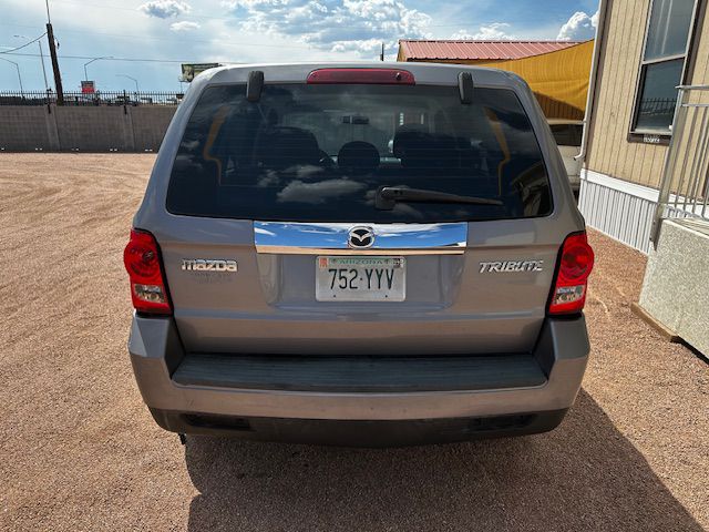 Photo 4 of this MAZDA TRIBUTE