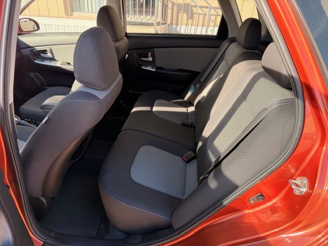 Photo 6 of this KIA SPECTRA5