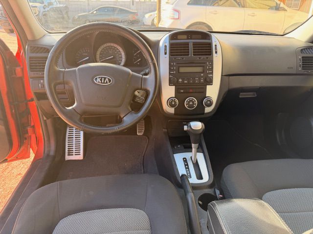 Photo 7 of this KIA SPECTRA5