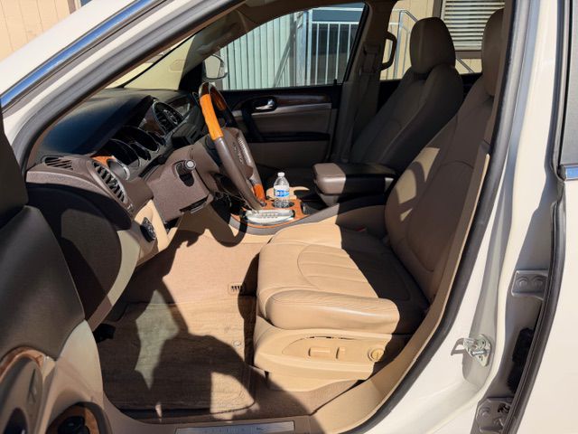 Photo 5 of this BUICK ENCLAVE