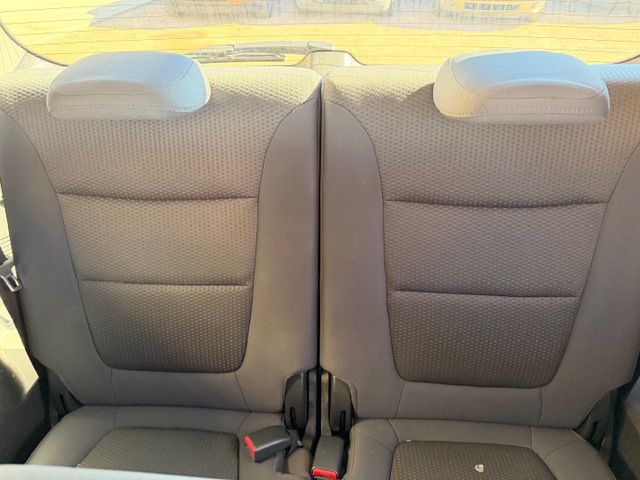 Photo 7 of this KIA SORENTO