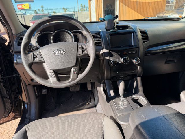 Photo 8 of this KIA SORENTO