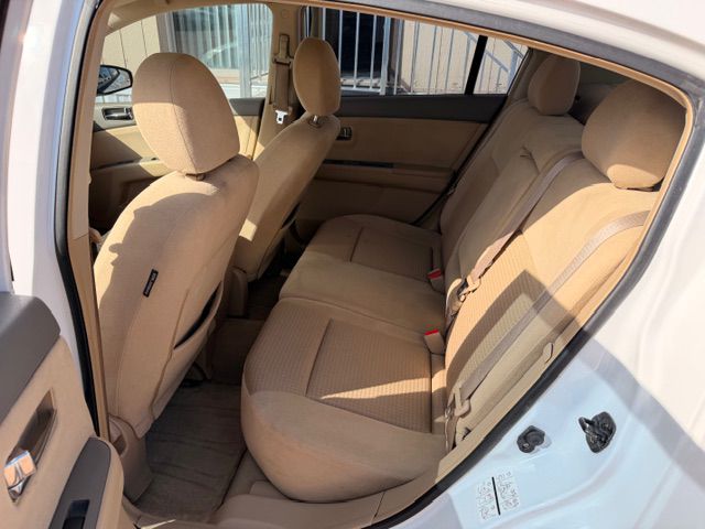 Photo 6 of this NISSAN SENTRA