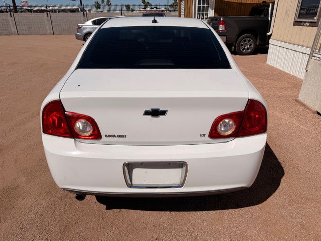 Photo 4 of this CHEVROLET MALIBU