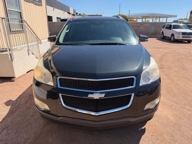 Photo 2 of this CHEVROLET TRAVERSE