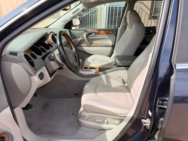 Photo 5 of this BUICK ENCLAVE