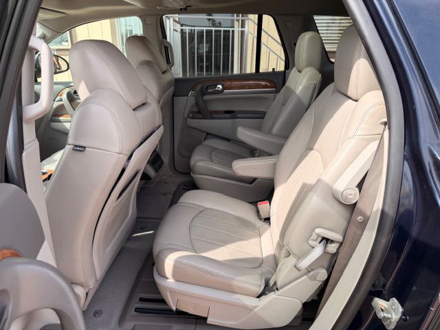 Photo 6 of this BUICK ENCLAVE