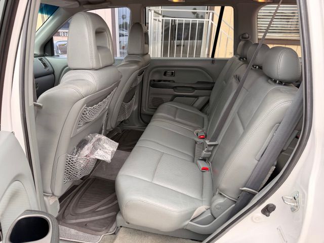 Photo 6 of this HONDA PILOT