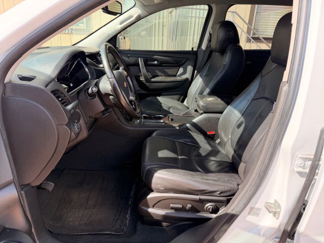Photo 5 of this CHEVROLET TRAVERSE