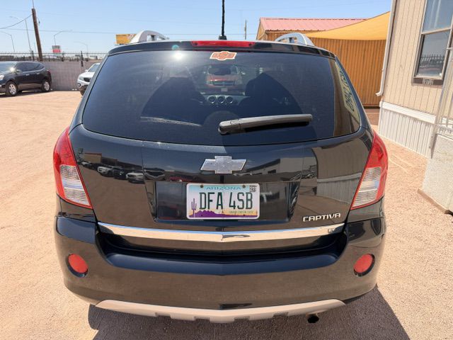 Photo 4 of this CHEVROLET CAPTIVA