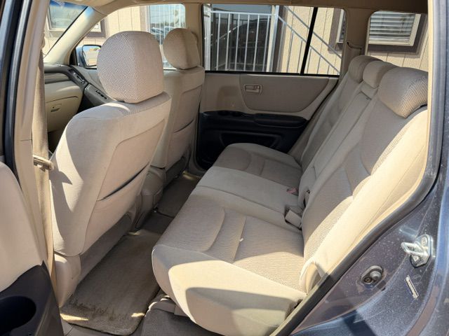 Photo 6 of this TOYOTA HIGHLANDER