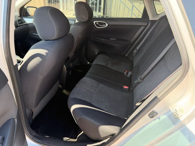 Photo 6 of this NISSAN SENTRA