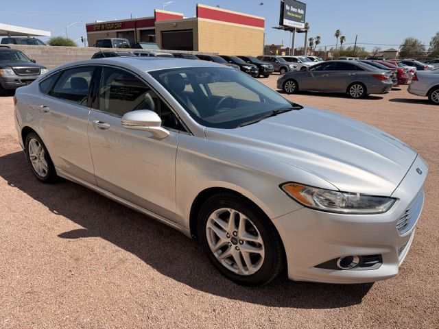 Photo 3 of this FORD FUSION