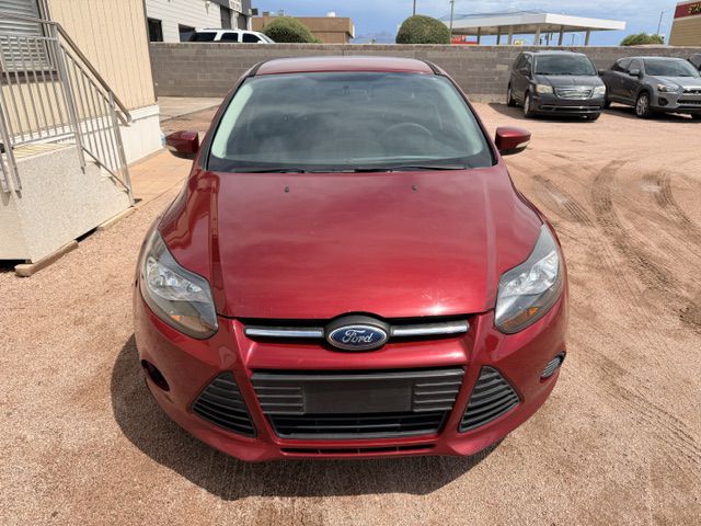Photo 2 of this FORD FOCUS
