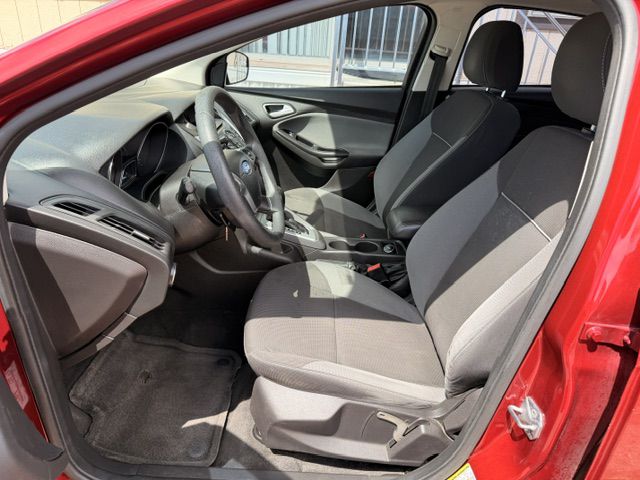 Photo 5 of this FORD FOCUS