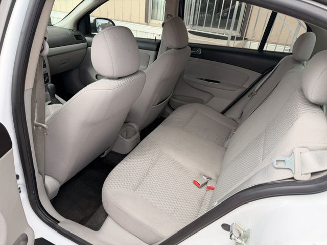 Photo 6 of this CHEVROLET COBALT
