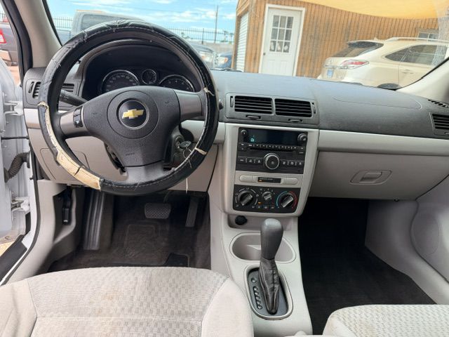 Photo 7 of this CHEVROLET COBALT
