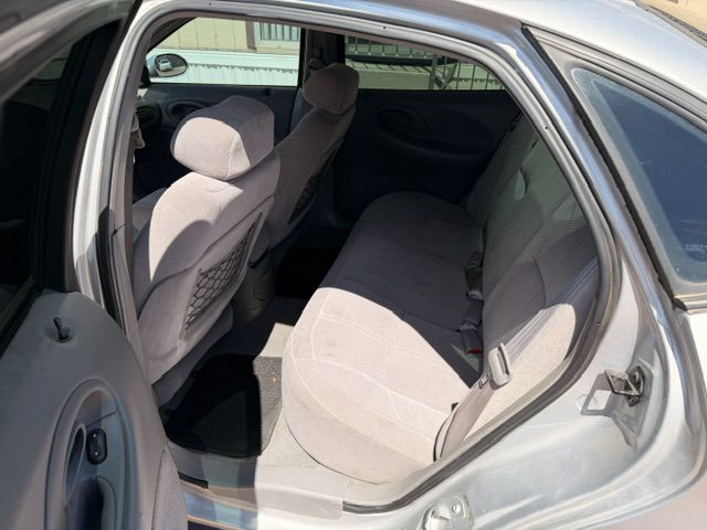 Photo 6 of this FORD TAURUS