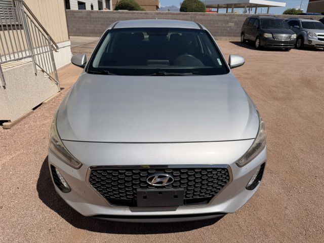 Photo 2 of this HYUNDAI ELANTRA GT