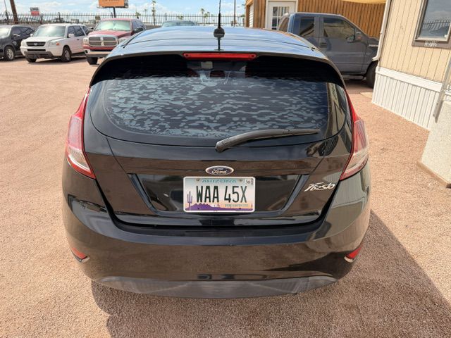 Photo 4 of this FORD FIESTA