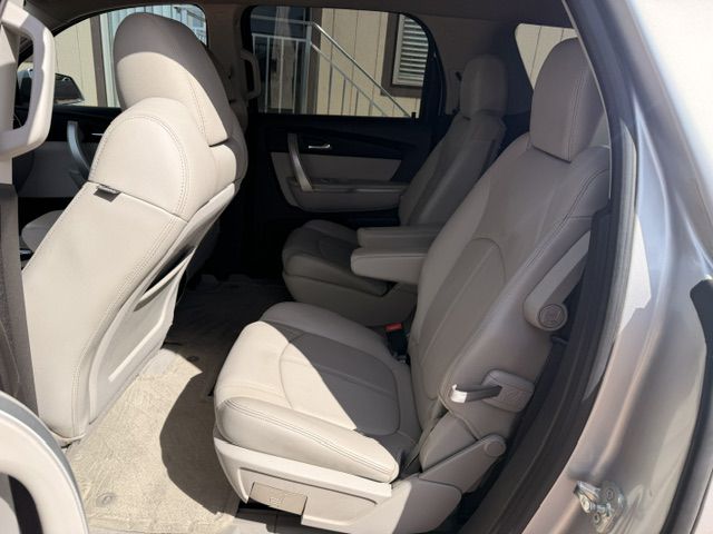 Photo 6 of this GMC ACADIA