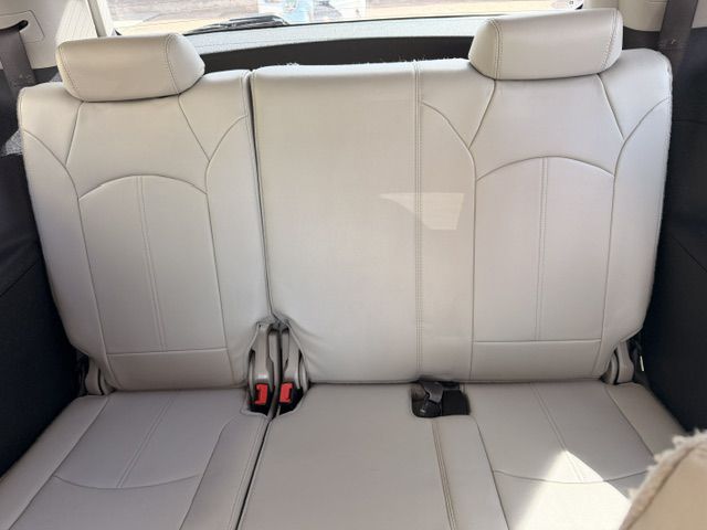 Photo 7 of this GMC ACADIA