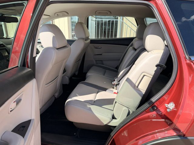 Photo 6 of this MAZDA CX-9