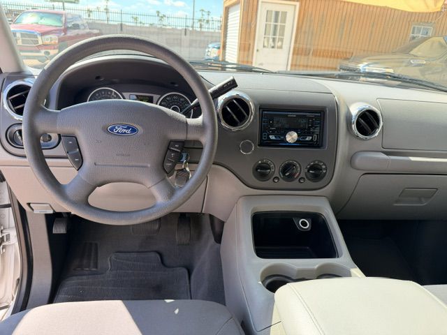 Photo 8 of this FORD EXPEDITION